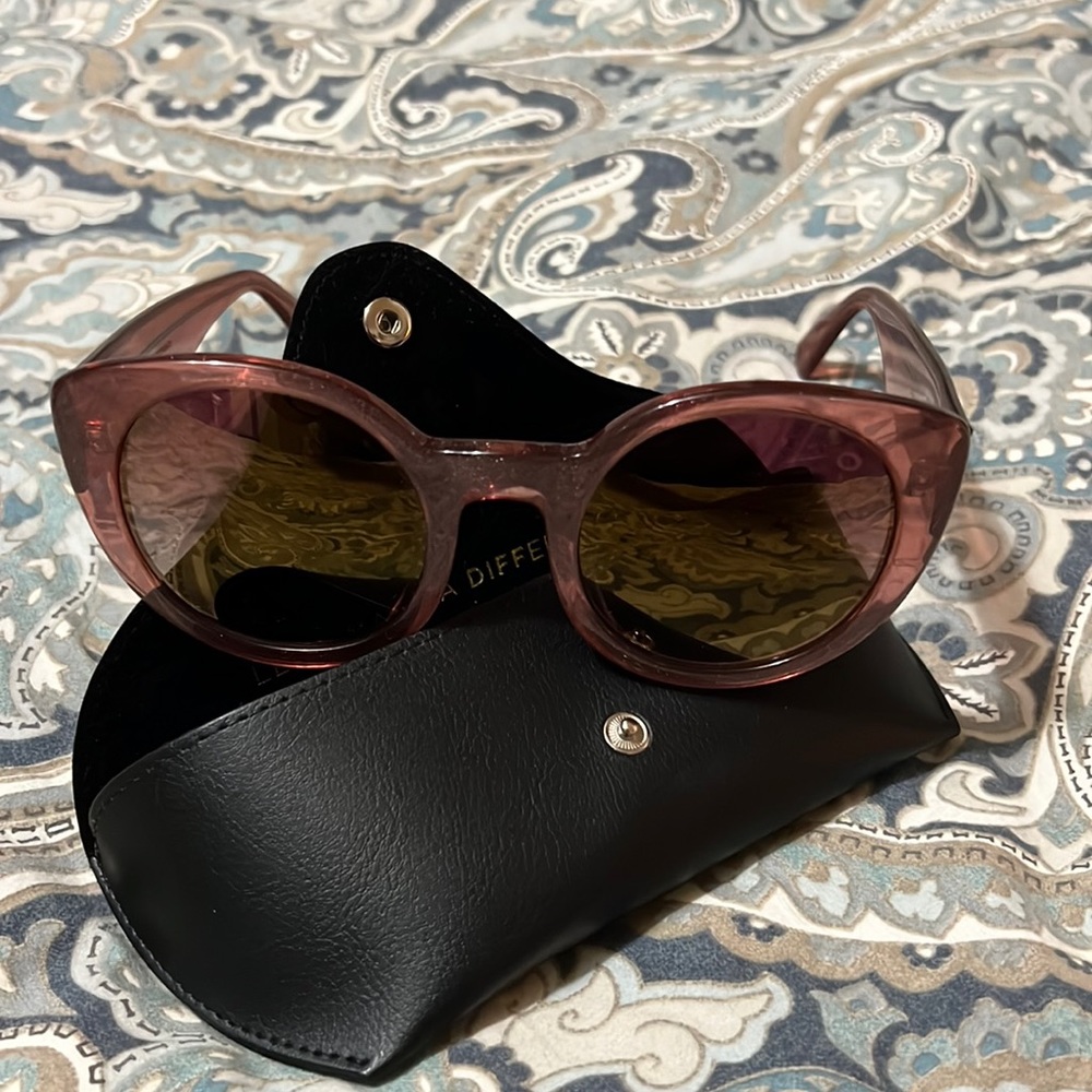 GUC DIFF “Luna” style sunglasses